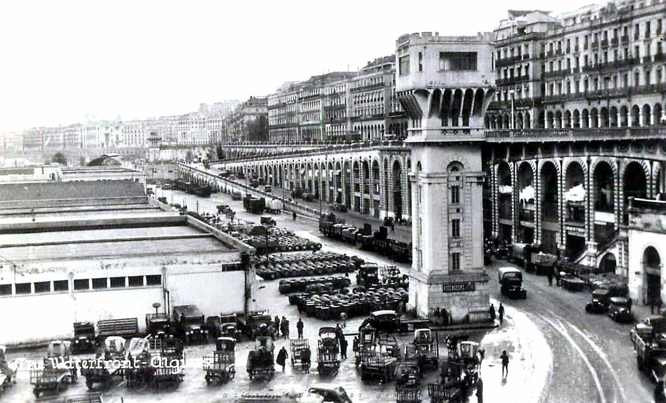 Alger - Front de Mer - Ascenseur.jpg